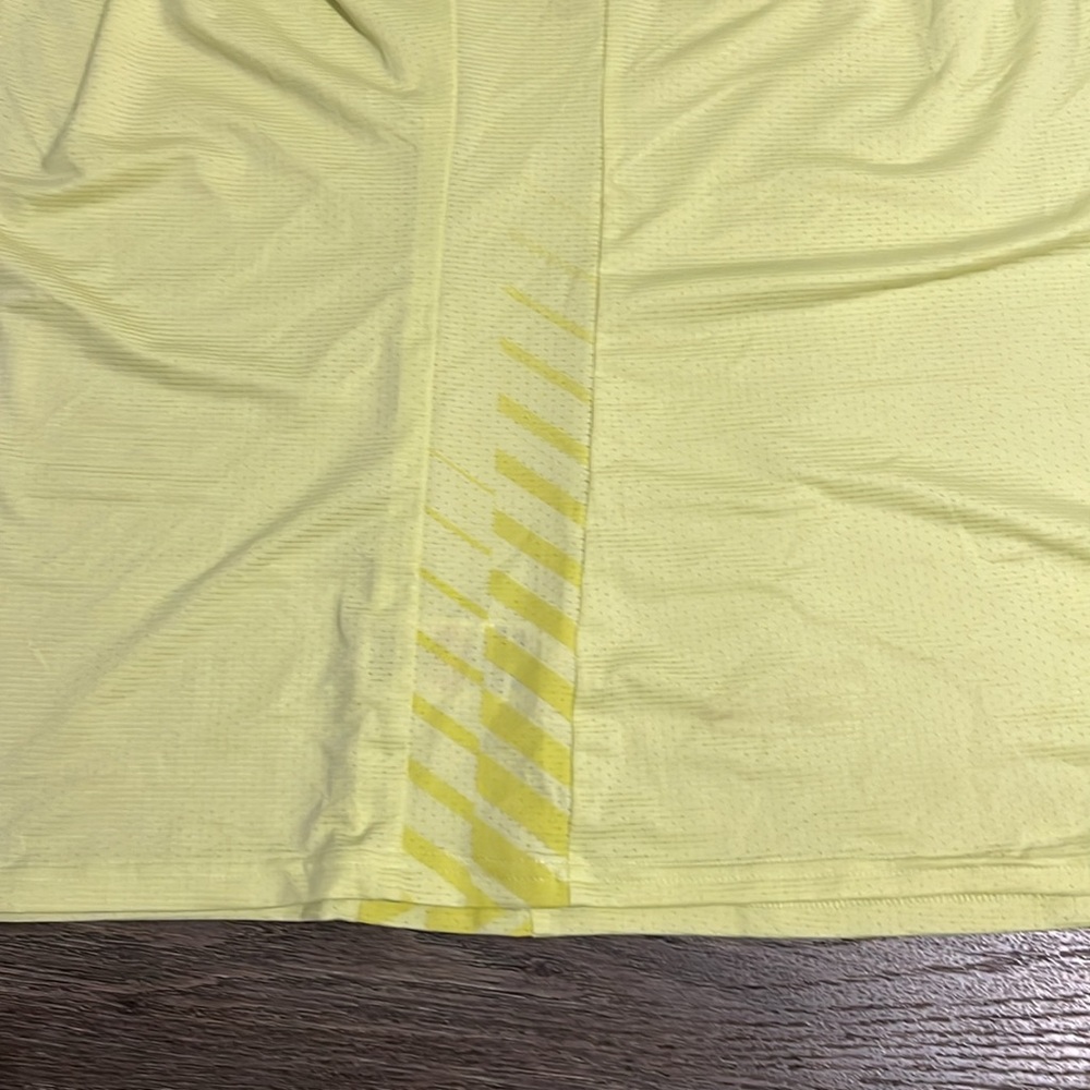 Gymshark Yellow Lightweight Mesh Men’s Athletic Tank Top Large - Picture 10 of 14